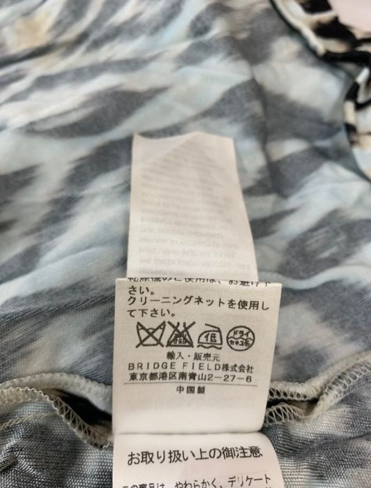 フ