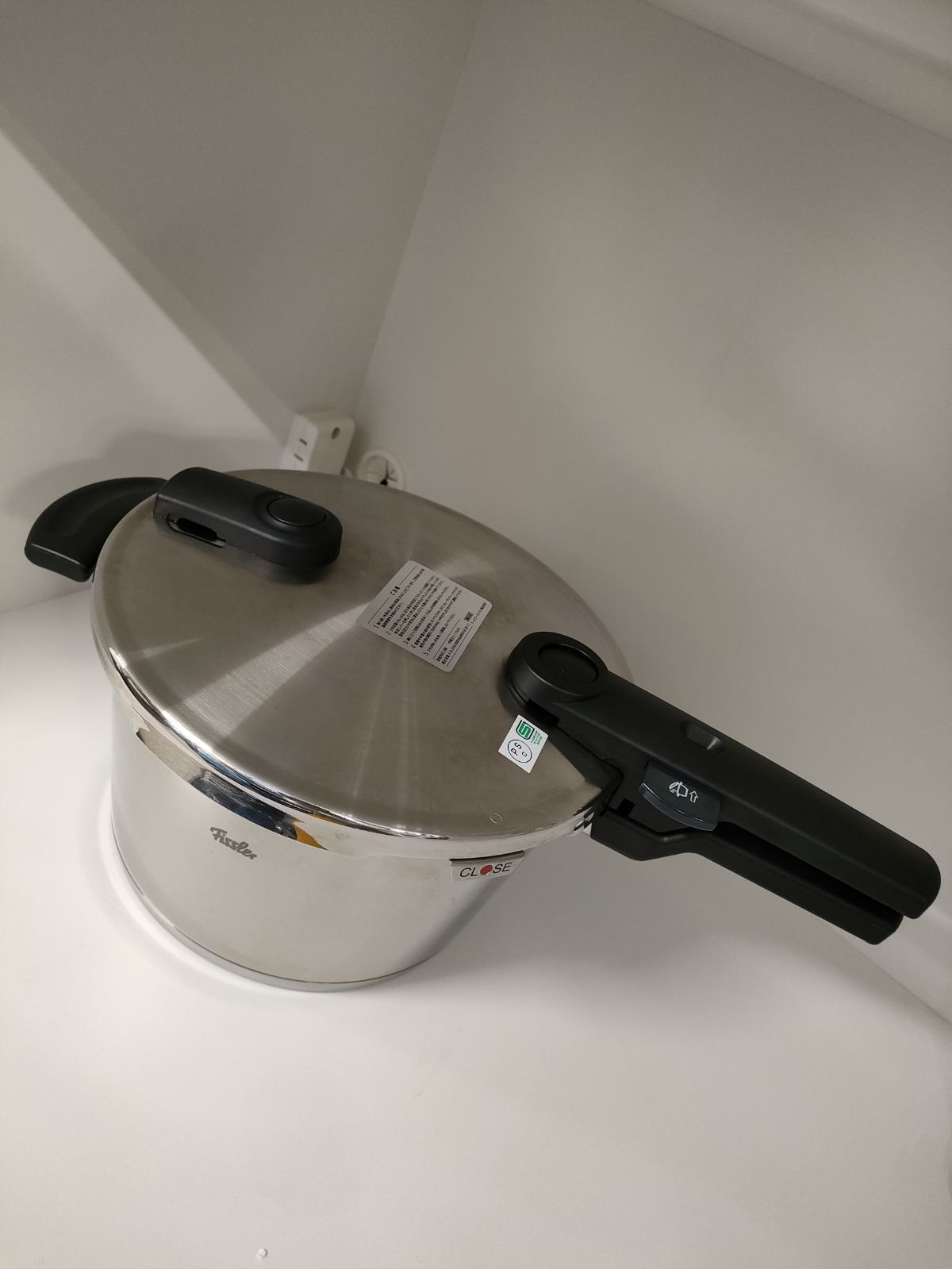 ☆ フィスラー 圧力鍋 4.5L 美品です☆ Fissler www.ch4x4.com