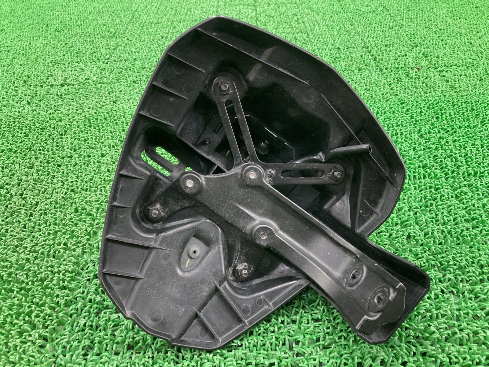 MT-09 リアフェンダー BS2-21629 ヤマハ 純正 バイク 部品 RN34J 17-20