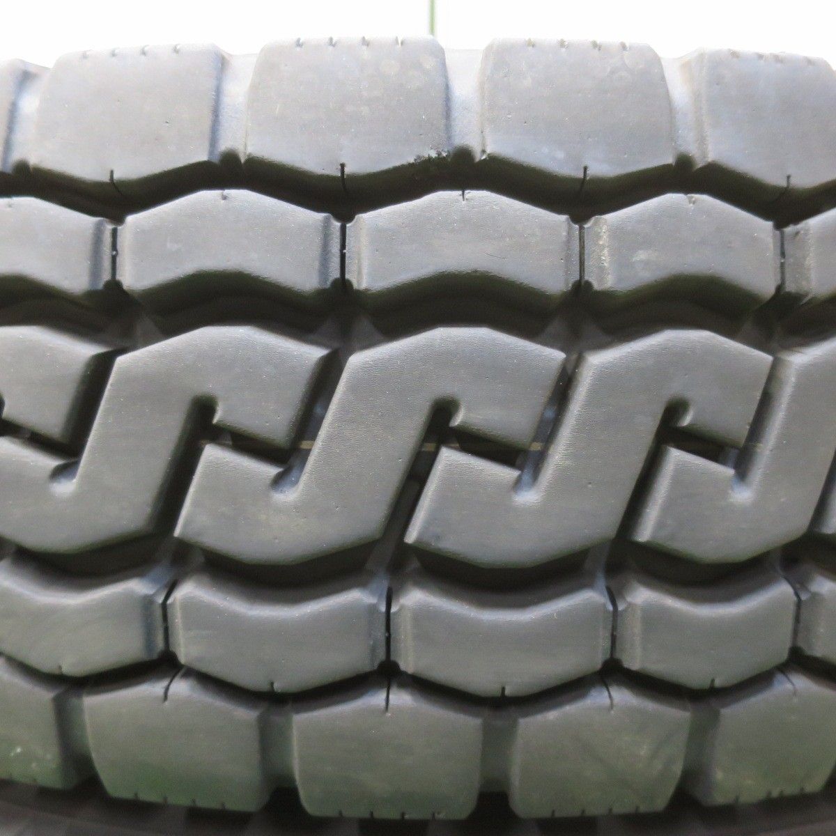 適切な バリ溝 25年 9.5分 トラック タイヤ 205 85R16 117 115N ブリヂストン エコピア M812 ミックス オールシーズン 16インチ 5101002イスタ