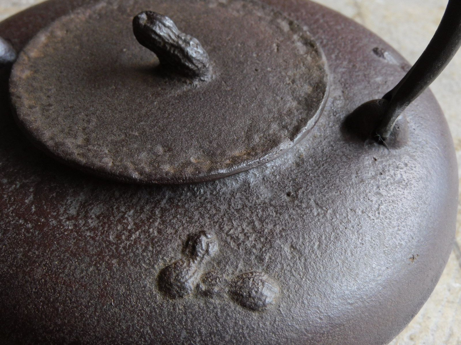 保寿堂 でん六 鉄瓶 共箱 HK-a-05533 古道具 鉄瓶 煎茶道具 ケトル ティーポット