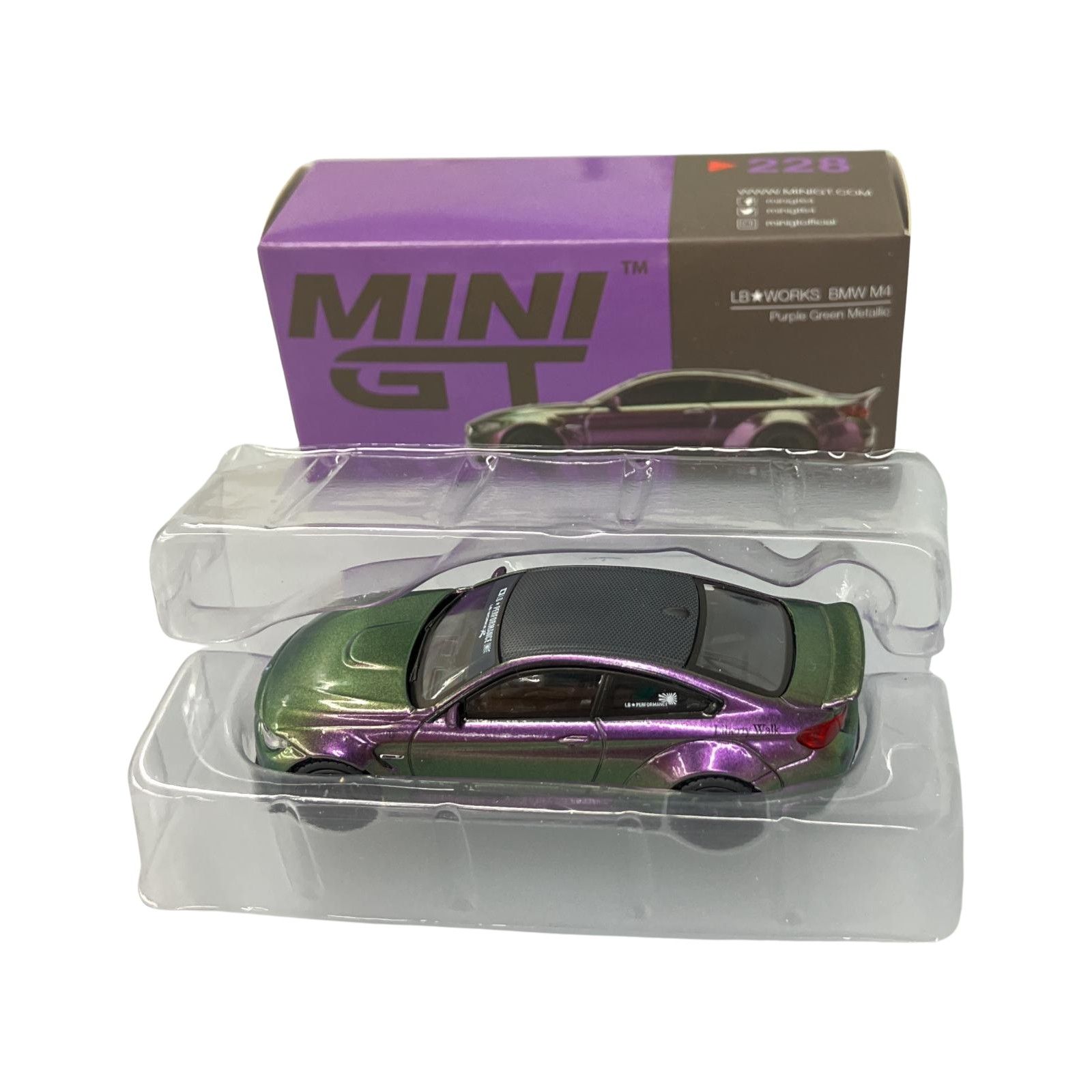 △△ ミニカー mini gt 228 lbワークス bmw m4 パープルグリーン