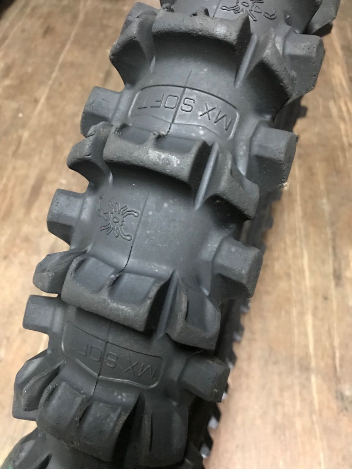 モトクロスピレリMX32新品とDUNLOP MX14中古セット モトクロスピレリMX32新品とDUNLOP MX14中古セット DUNLOP