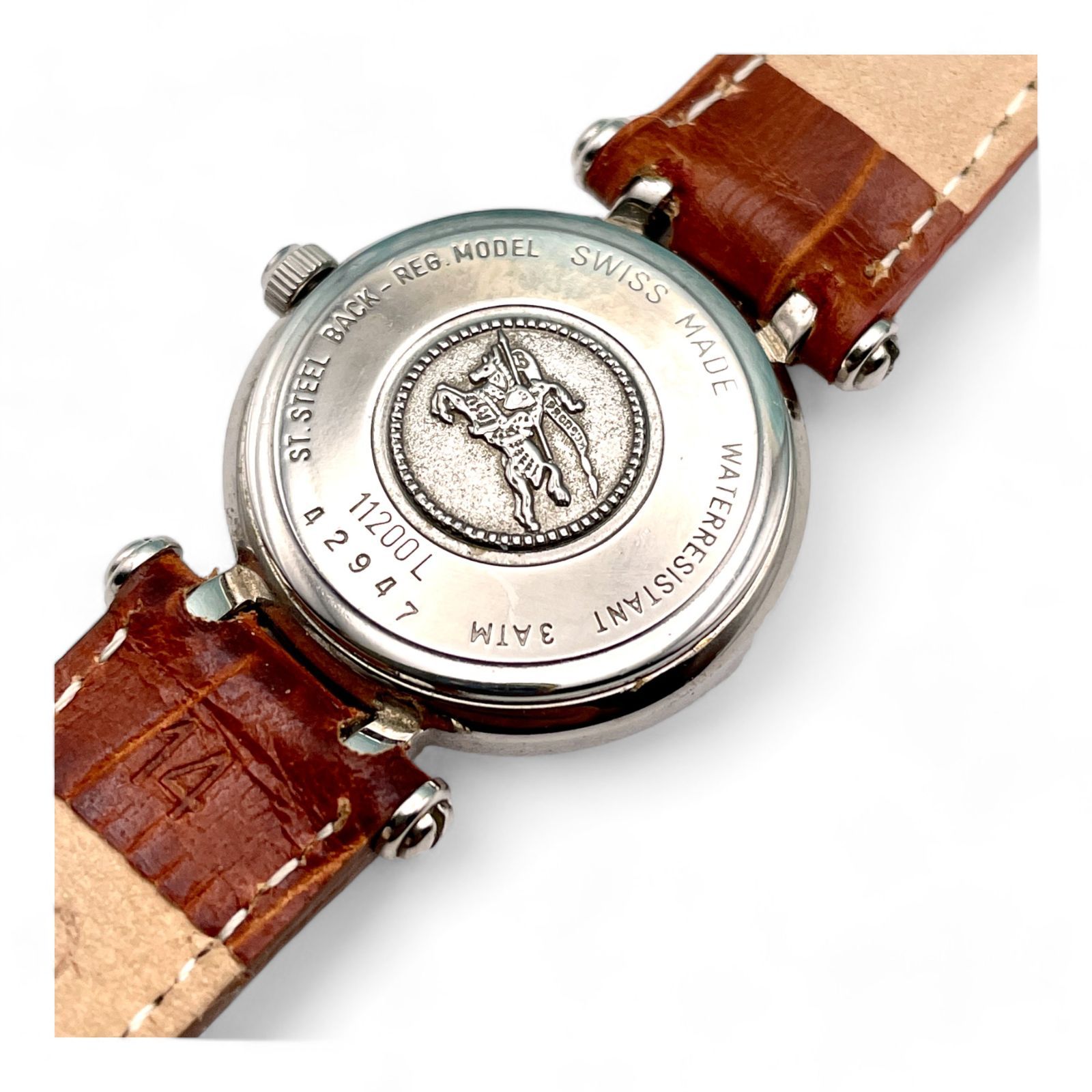 美品 稼働 BURBERRY バーバリー レディース 腕時計 ノバチェック 新品ベルト 綺麗 N655-935-0