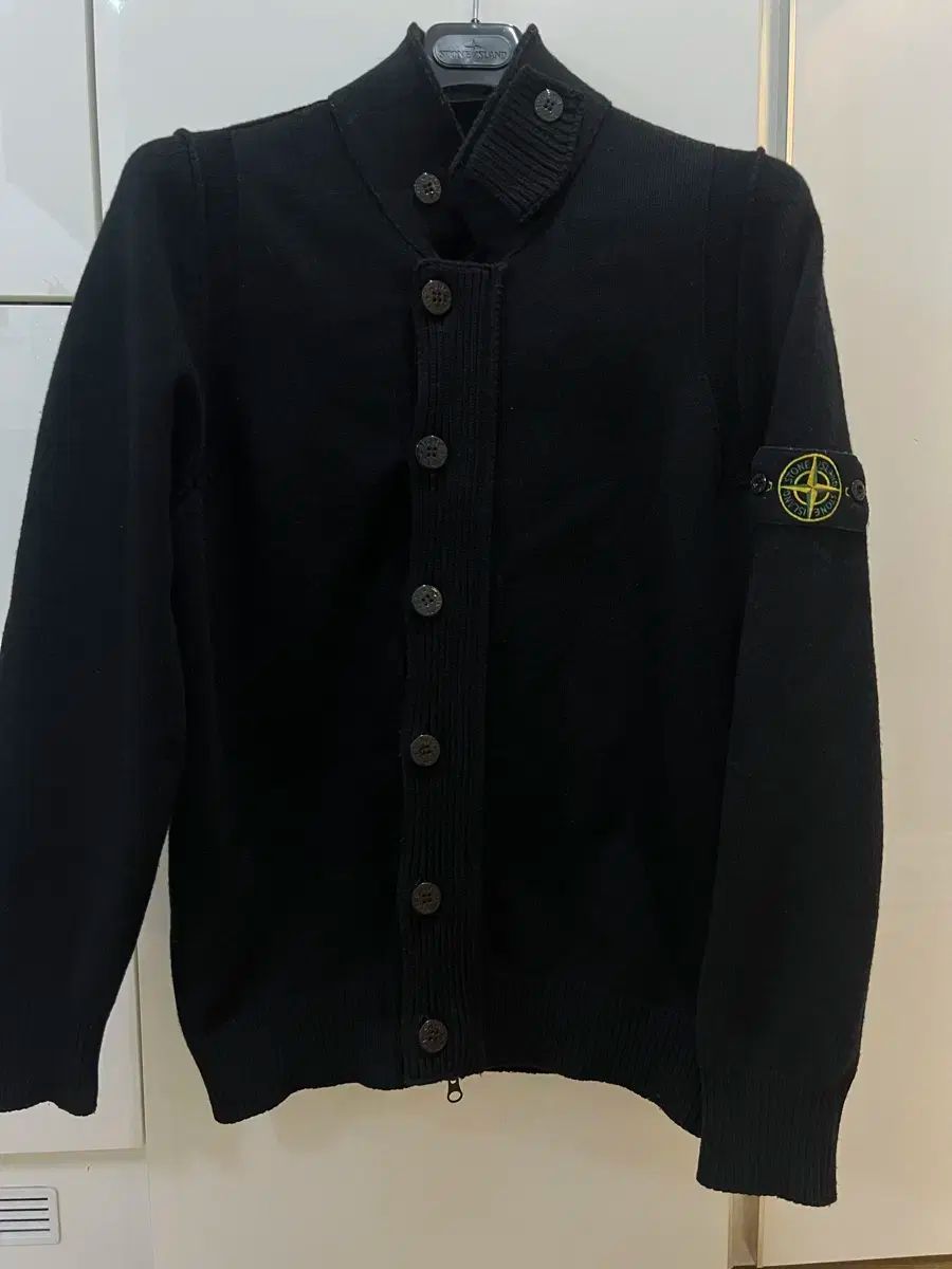 23fw STONE ISLAND ストーンアイランド ブラックジップアップカーディガン L ほぼ