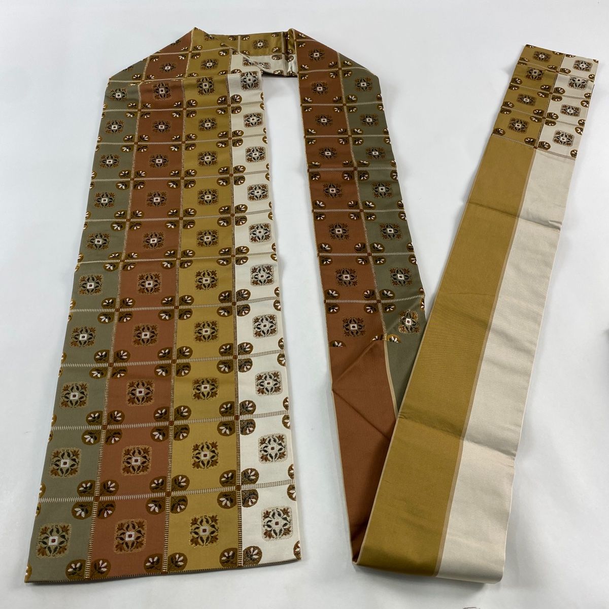 名古屋帯 美品 優品 関西仕立て 草花 格子 箔 茶色 正絹 【中古
