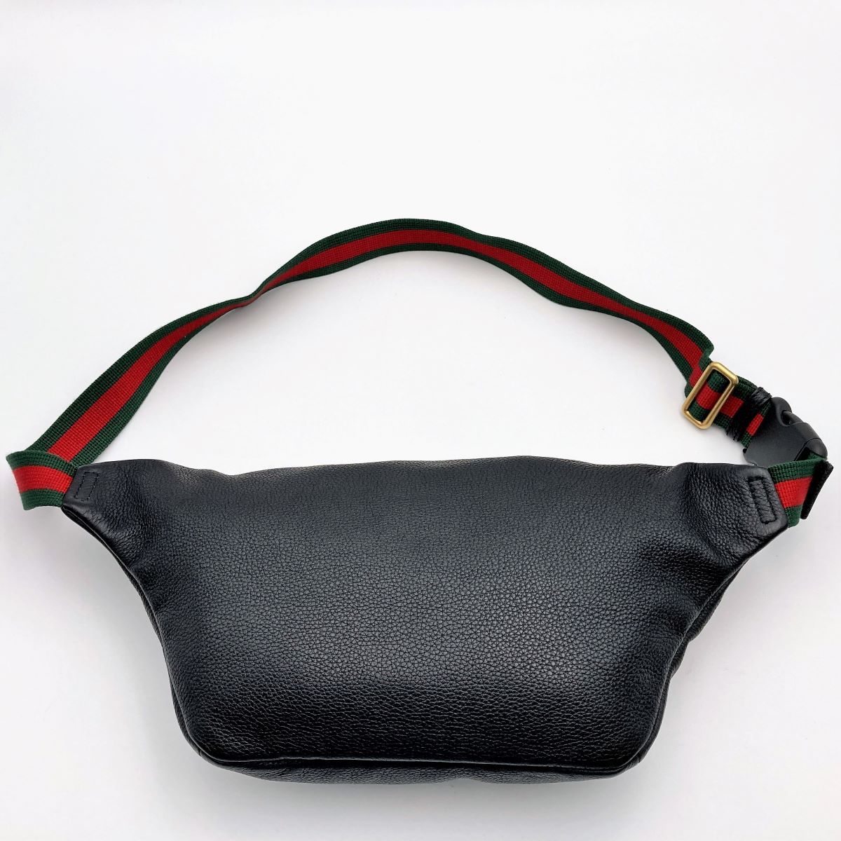 GUCCI ホワイトレザー ボディバッグ　シェリーライン GUCCI ホワイトレザー ボディバッグ シェリーラインΩ