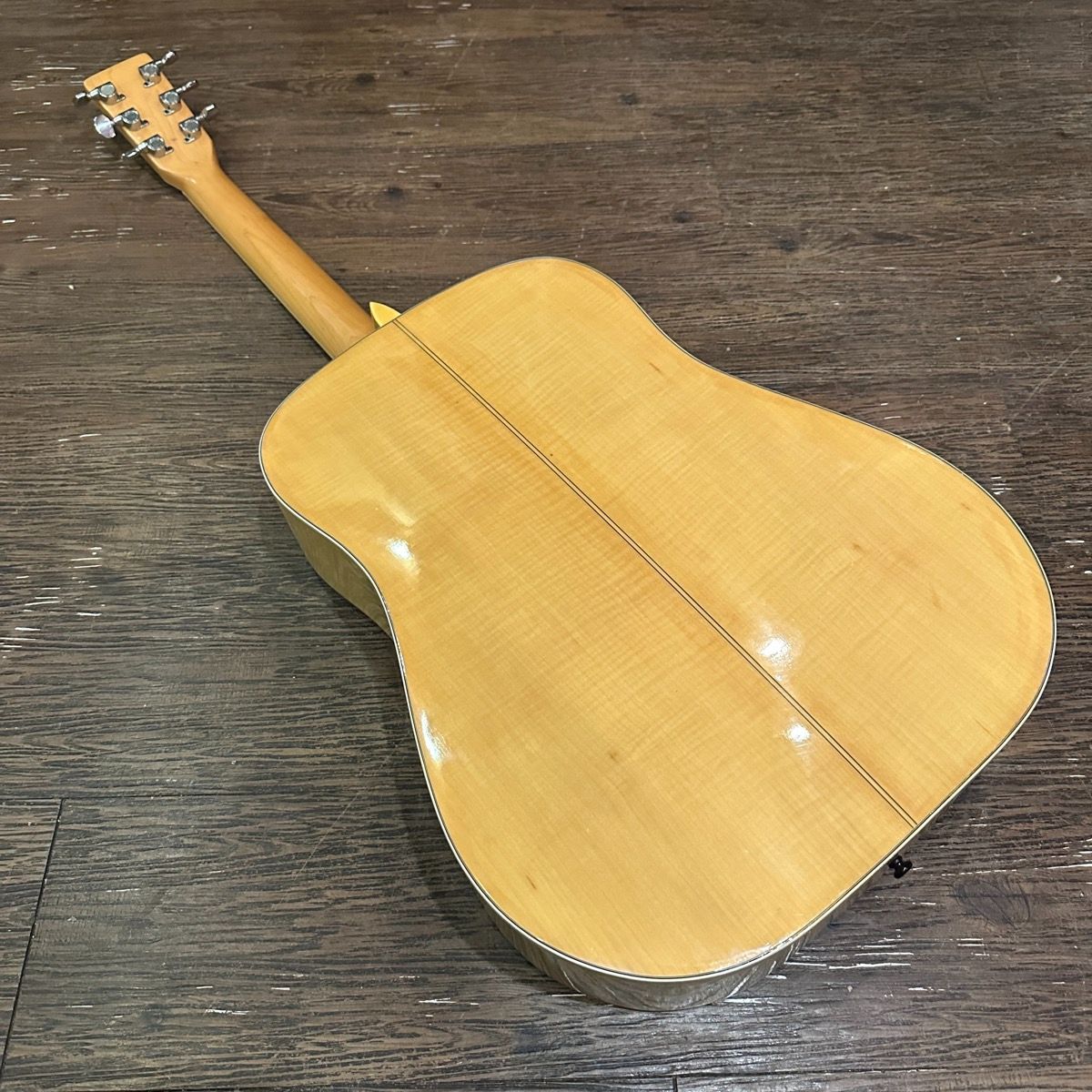 マウンテン アコースティックギター W-300 1970年代 ジャパンビンテージ マウンテン アコースティックギター W-300 1970年代 ジャパン