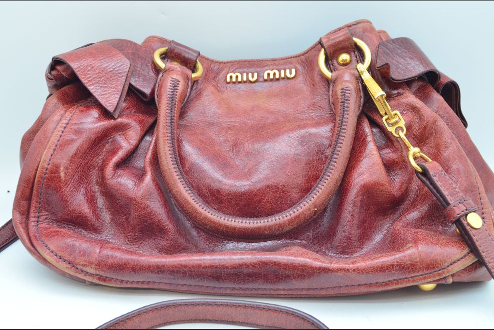 【超希少❗️】miu miu レザーハンドバッグ ショルダーバッグ グレー リボン miu miu ミュウミュウ サイドリボン 2WAYショルダー