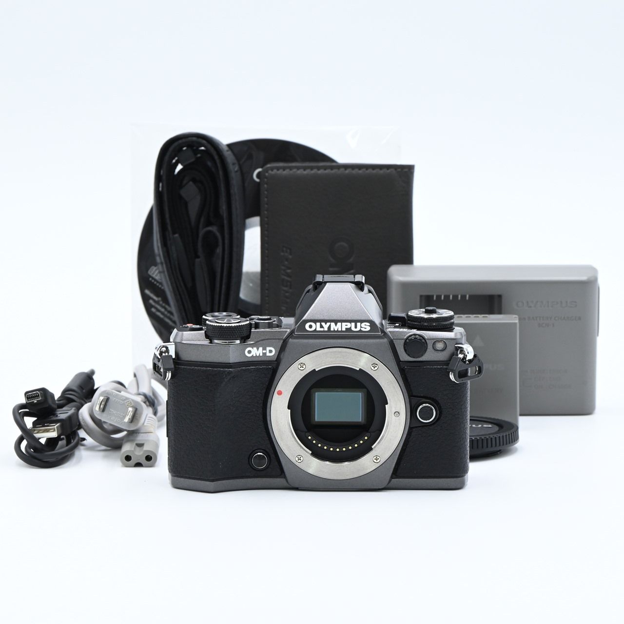 OLYMPUS オリンパス OM-D E-M5 MarkII Limited Edition チタニウム ボディ ミラーレス一眼レフカメラ
