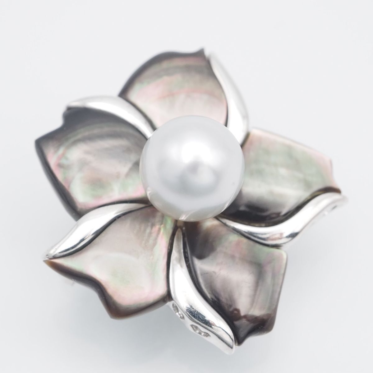 H015 白蝶真珠 パール シェル 925刻印 ブローチ フラワー デザイン シルバー コサージュ 6月誕生石