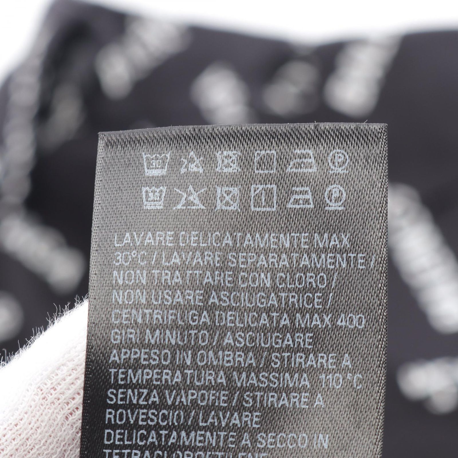 ● BALENCIAGA
