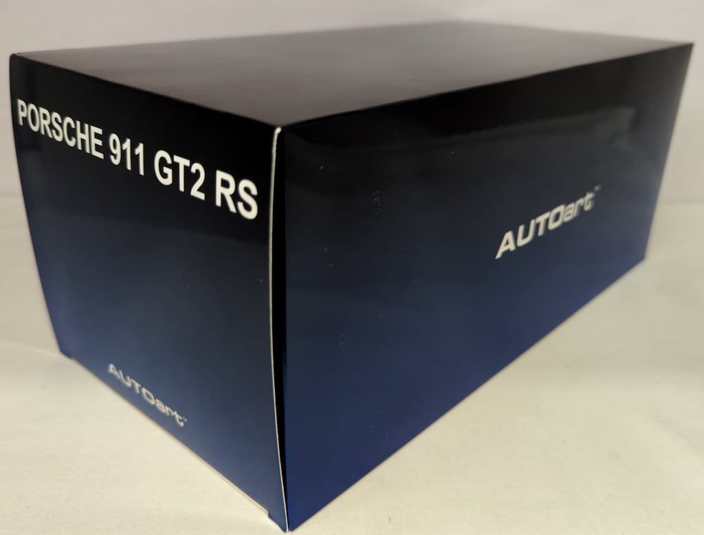 AUTOart 1|18 オートアート コンポジットモデル ポルシェ 911 991.2 GT2 RS ヴァイザッハ パッケージ ホワイト|カーボンブラック