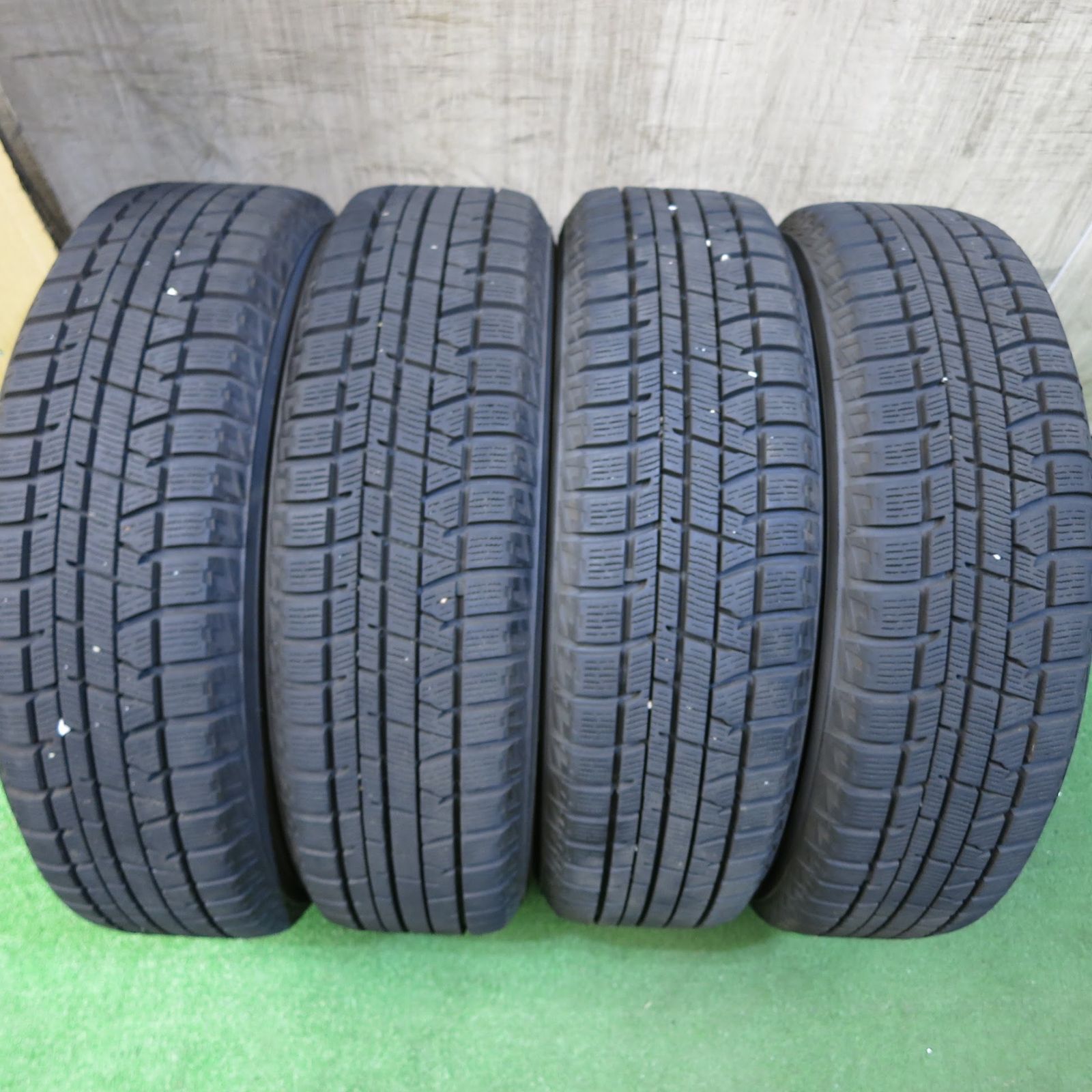 送料無料]バリ溝！20年！キレイ！ほぼ10分☆スタッドレス 155/65R14