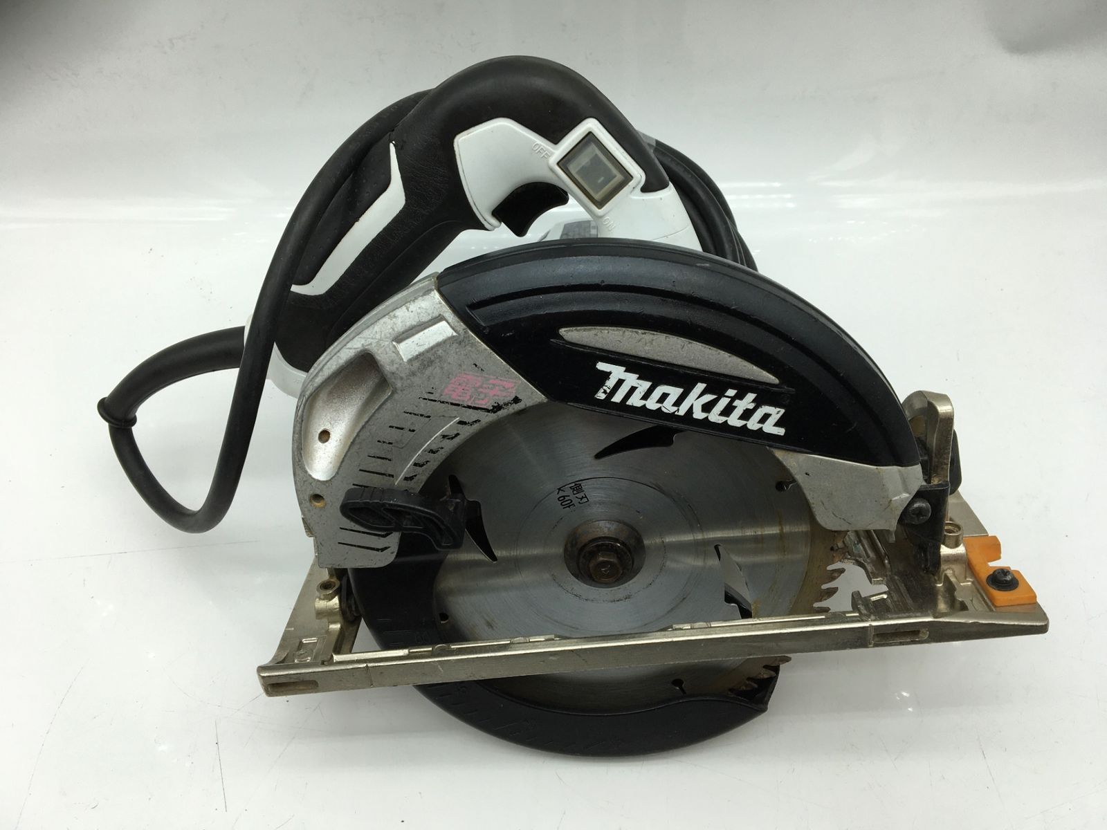 領収書発行可】☆Makita/マキタ 165mm電子マルノコアルミベース白