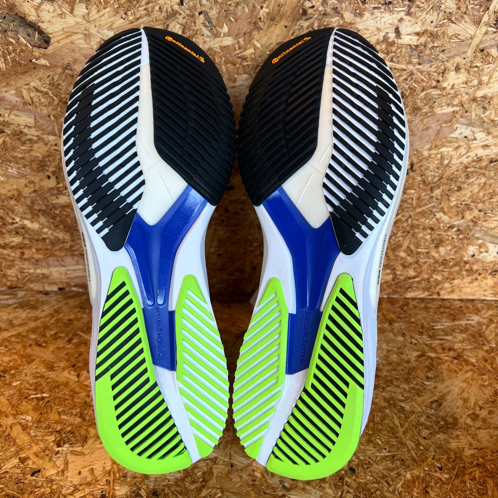 adidas アディダス