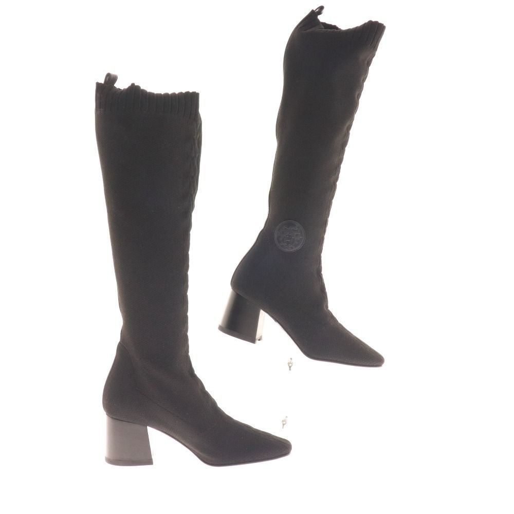 リアリズムの精髄,戸嶋但「水に」3号油彩,凄まじい緊迫感と写実 リアリズムの精髄,戸嶋但「水に」3号油彩,凄まじい緊迫感と写実