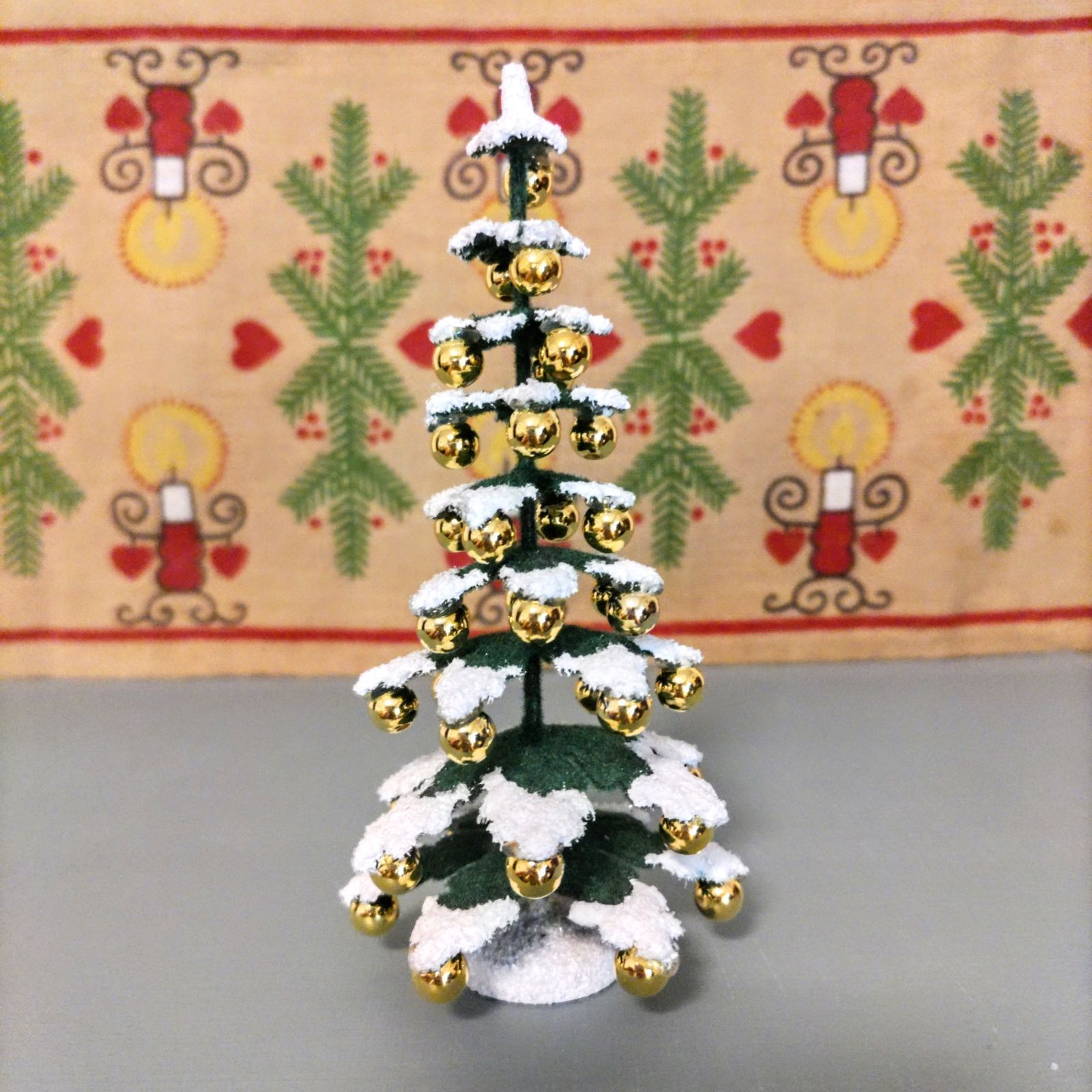 ドイツ　クリスマスツリーD 14cm　工芸品　クリスマス飾り　ドイツ雑貨　ディスプレイ