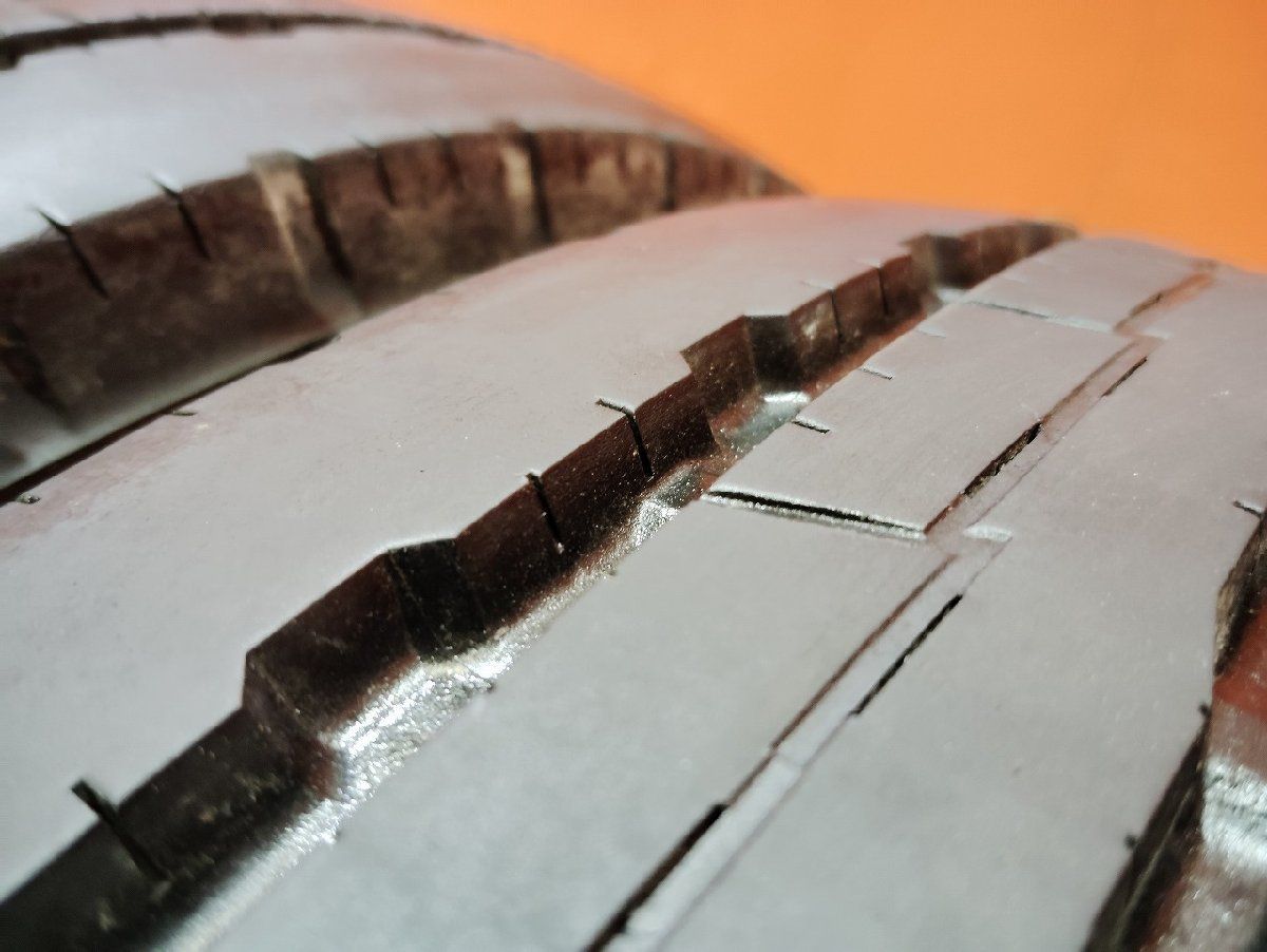 YOKOHAMA LT151R 215/70R17.5 118/116L LT 12PR 17.5インチ ライト