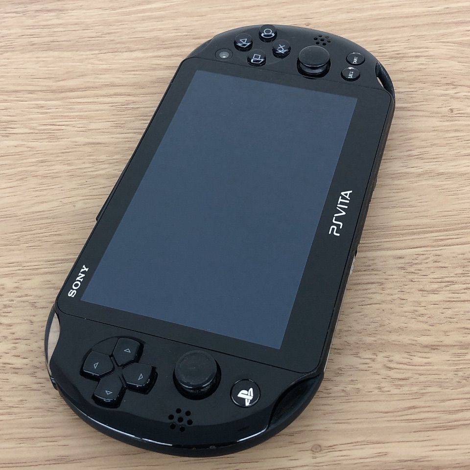 ☆【通電確認済】PS VITA 本体 PCH-2000 ブラック 戦国無双4【ゲーム機 