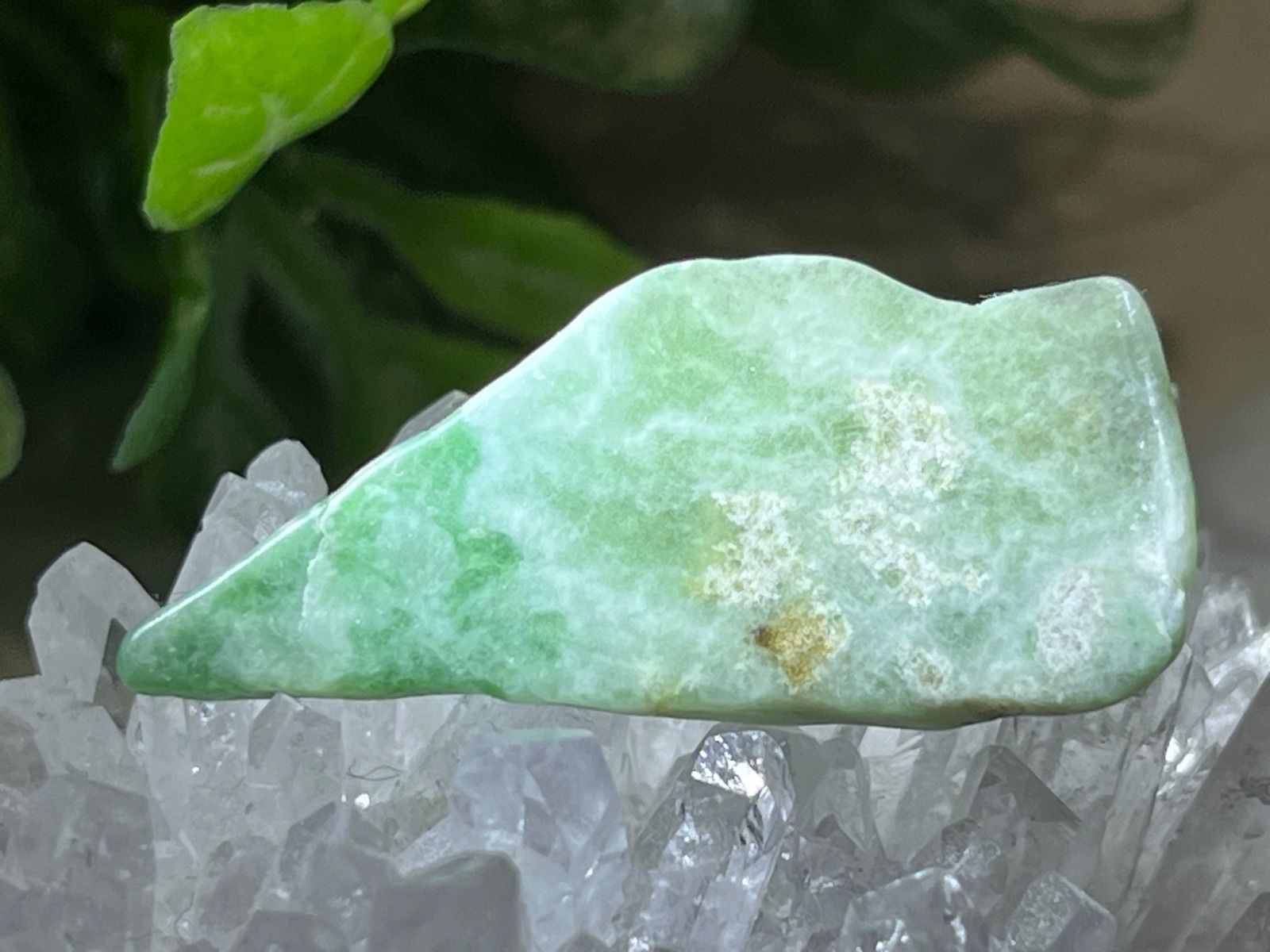 成功と繁栄✨ 糸魚川産 硬玉翡翠 原石 ジェダイド タンブル - メルカリ