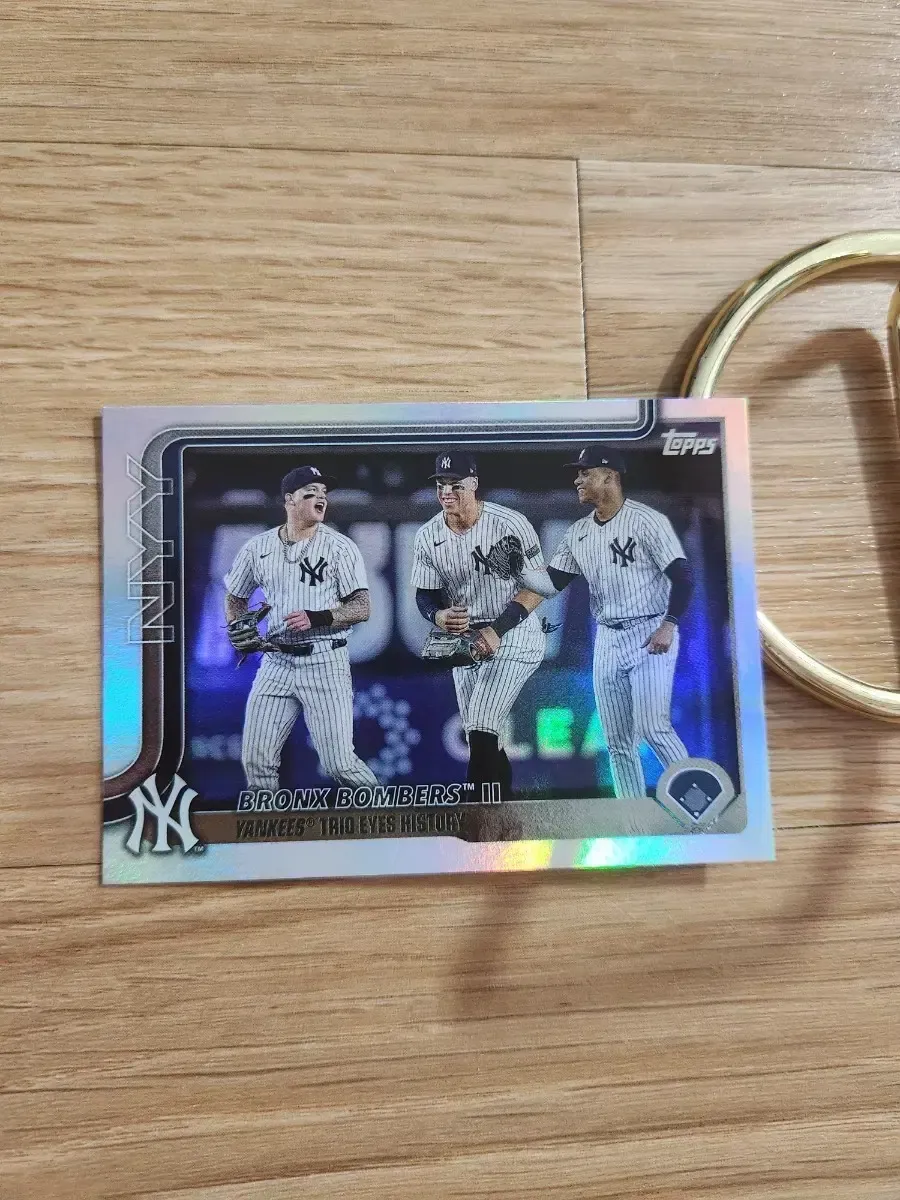 貴重　古本　帰ってきた東京ボンバーズ　小泉博　当時のサイン入り 2025年最新】東京ボンバーズの人気アイテム - メルカリ