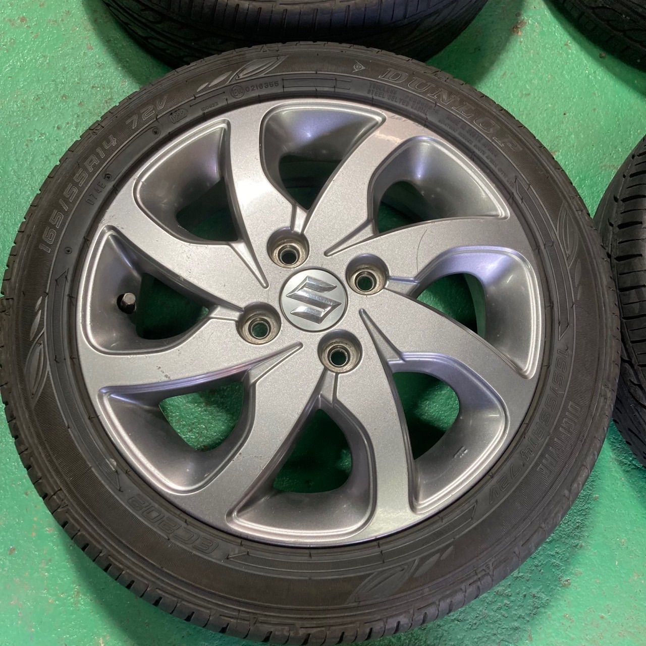 スズキ パレット 純正 14インチ 4.5j +50 PCD100 ダンロップ