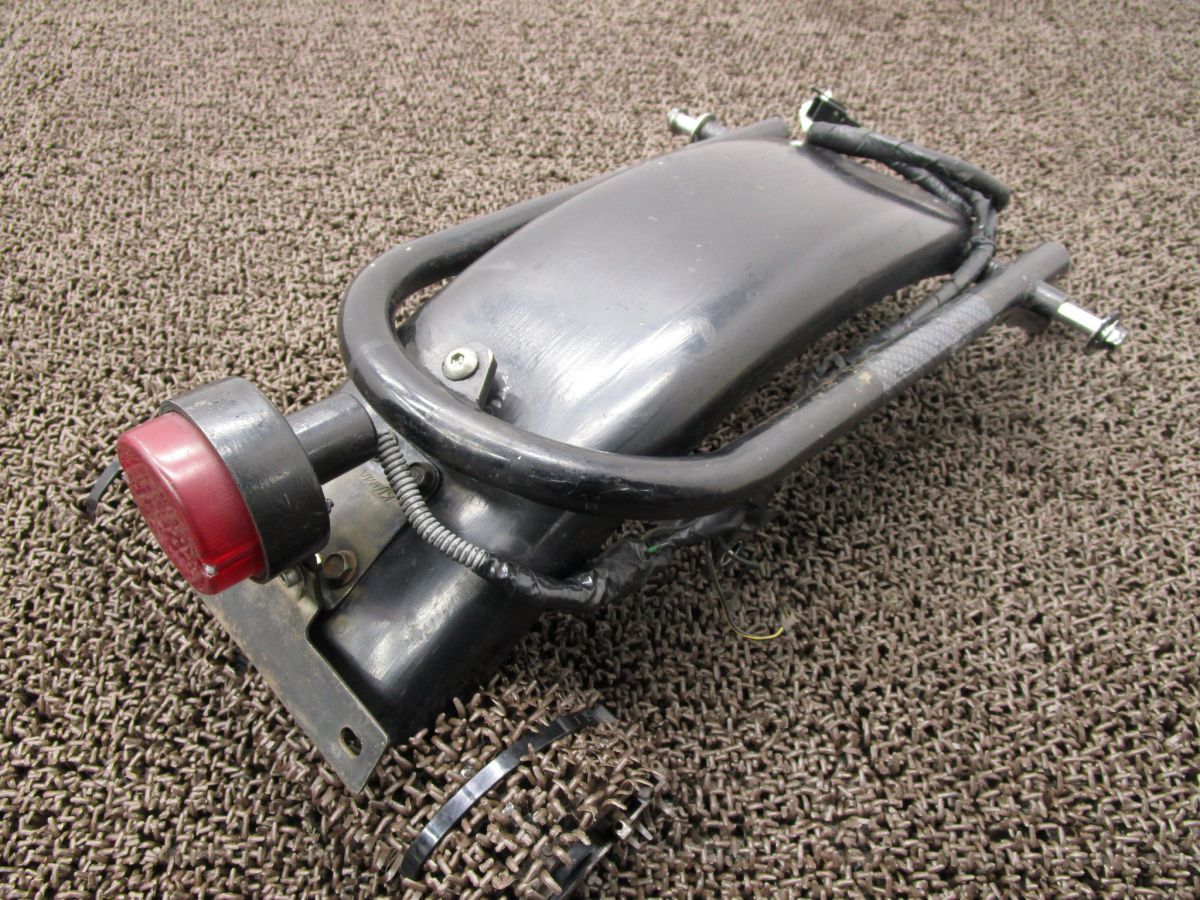 エストレヤ 社外 リアフェンダー テールランプ フラット □A5885 BJ250A カスタム素材に カワサキ BJ250AE Estrella キャブ車