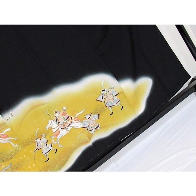 黒留袖 一越 正絹比翼 刺繍(金駒) 戦国合戦絵図 菜種色暈し 154cm前後  