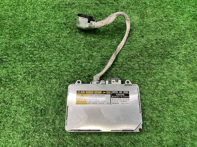 トヨタ ANH10/15 アルファード 後期 純正バラスト 85967-51020