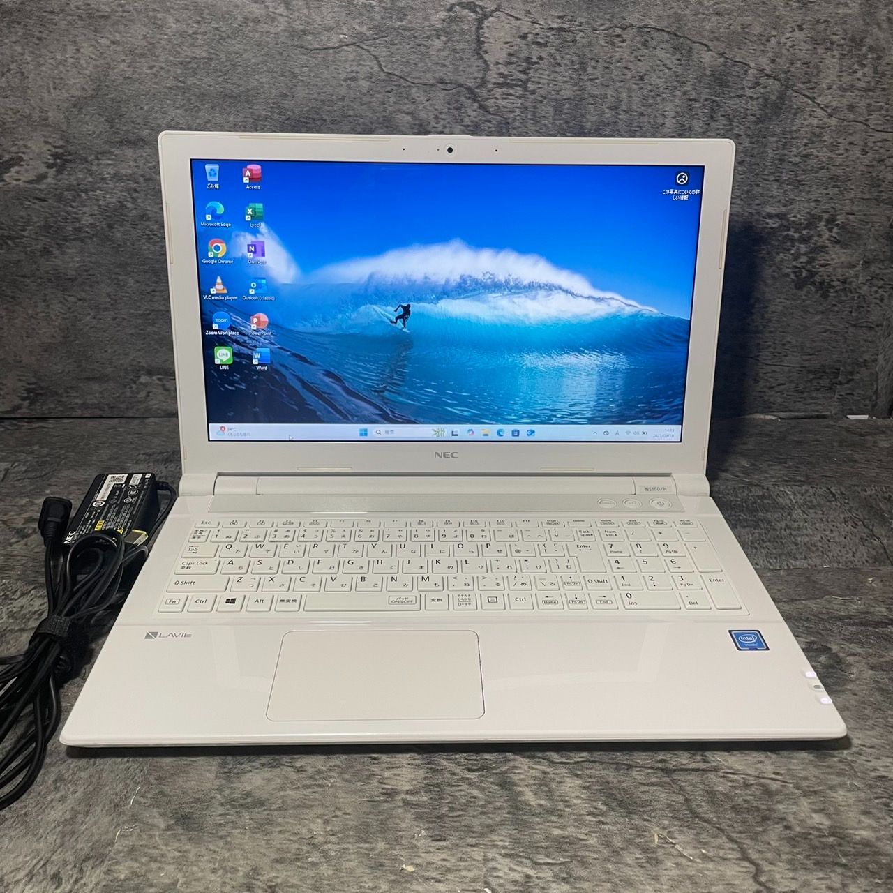 富士通lifebook AH53/D1 i7-8565U メモリ8GB SSD 250GB Win11