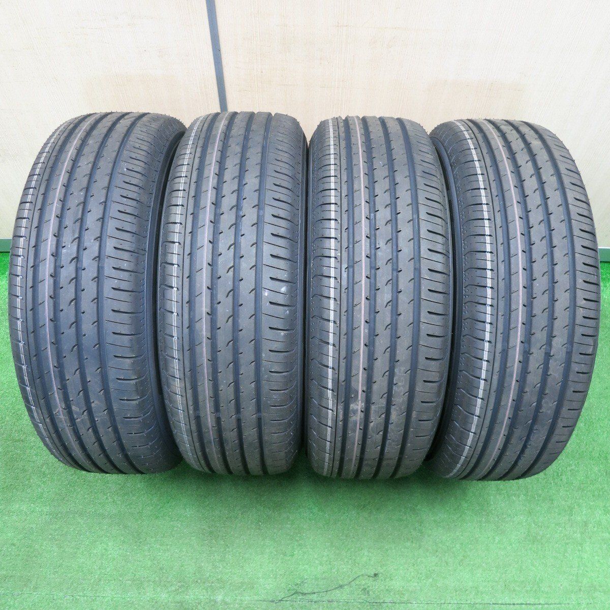 225|65R17