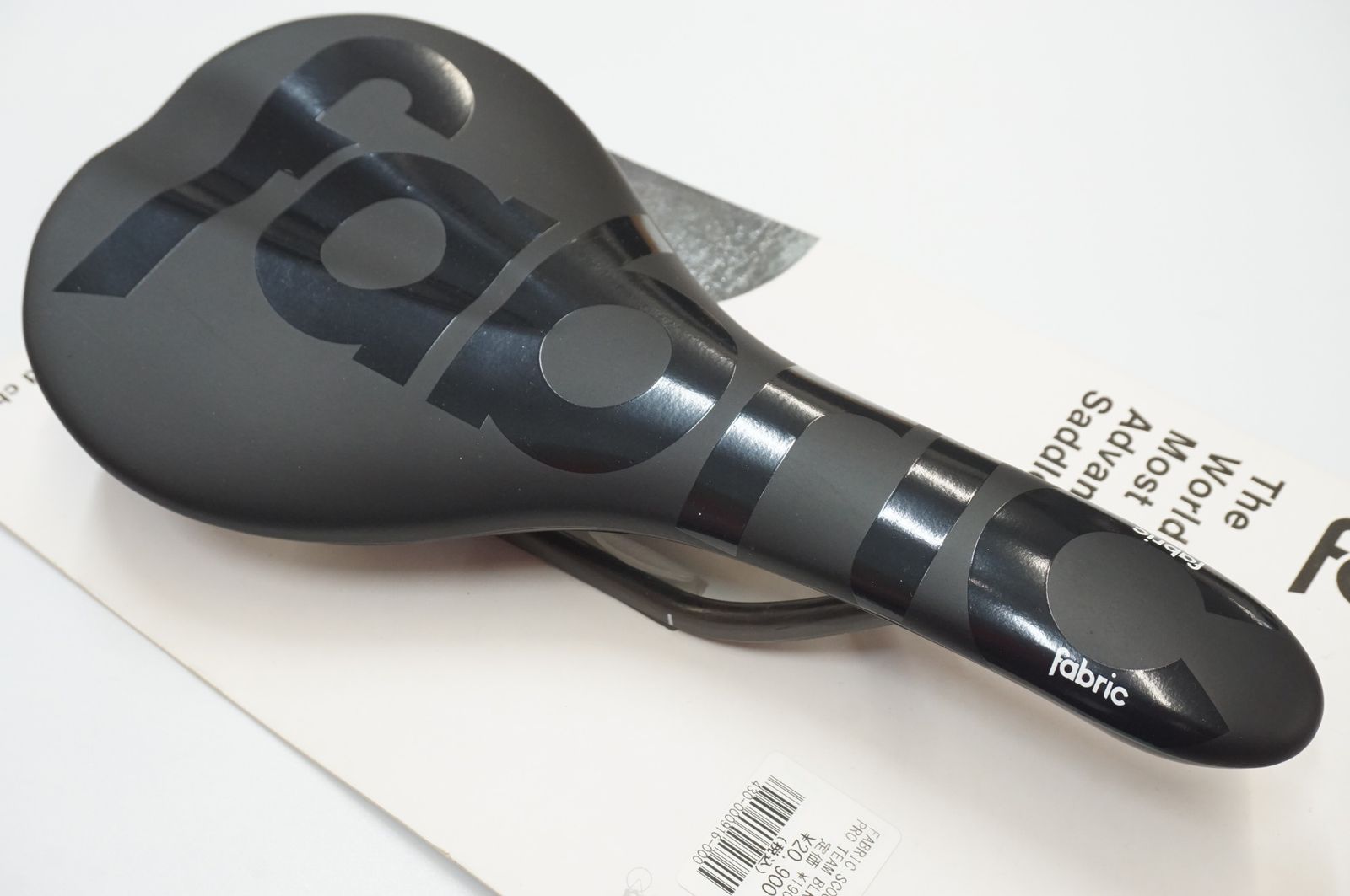 FABRIC ファブリック SCOOP PRO TEAM FLAT サドル | バイチャリ福岡店