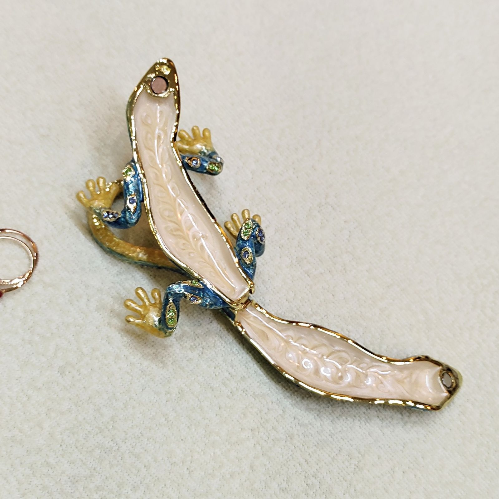 ジュエリーボックス トカゲ - メルカリ