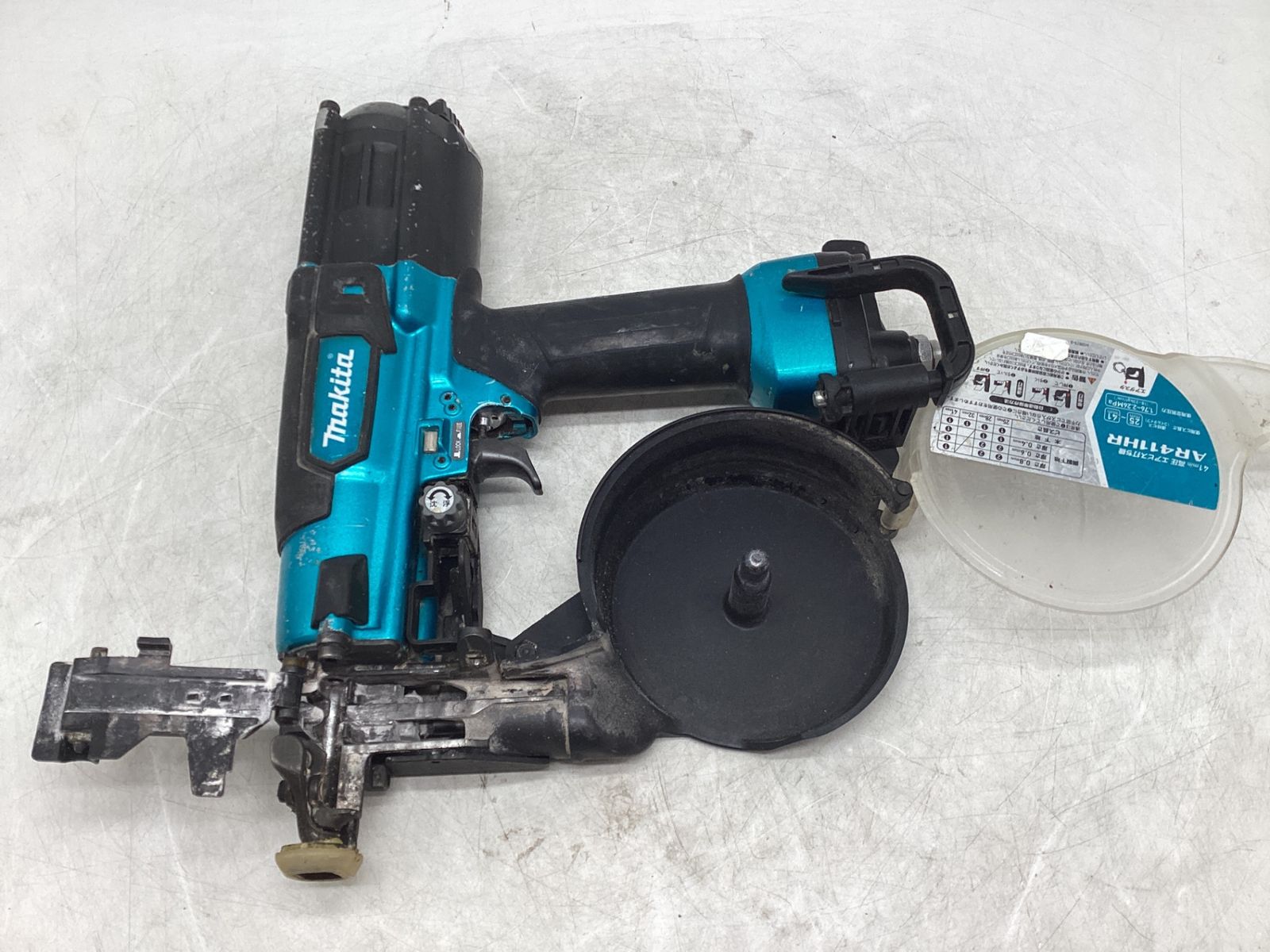 中古品】☆Makita/マキタ 41㎜ 高圧エアビス打ち機 AR411HR