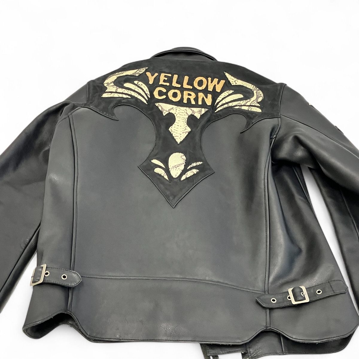 雰囲気抜群 YELLOW CORN バックロゴ レザージャケット Lサイズ YELLOW CORN METAL SKIN 革ジャケット 牛革 レザー ジャケット L