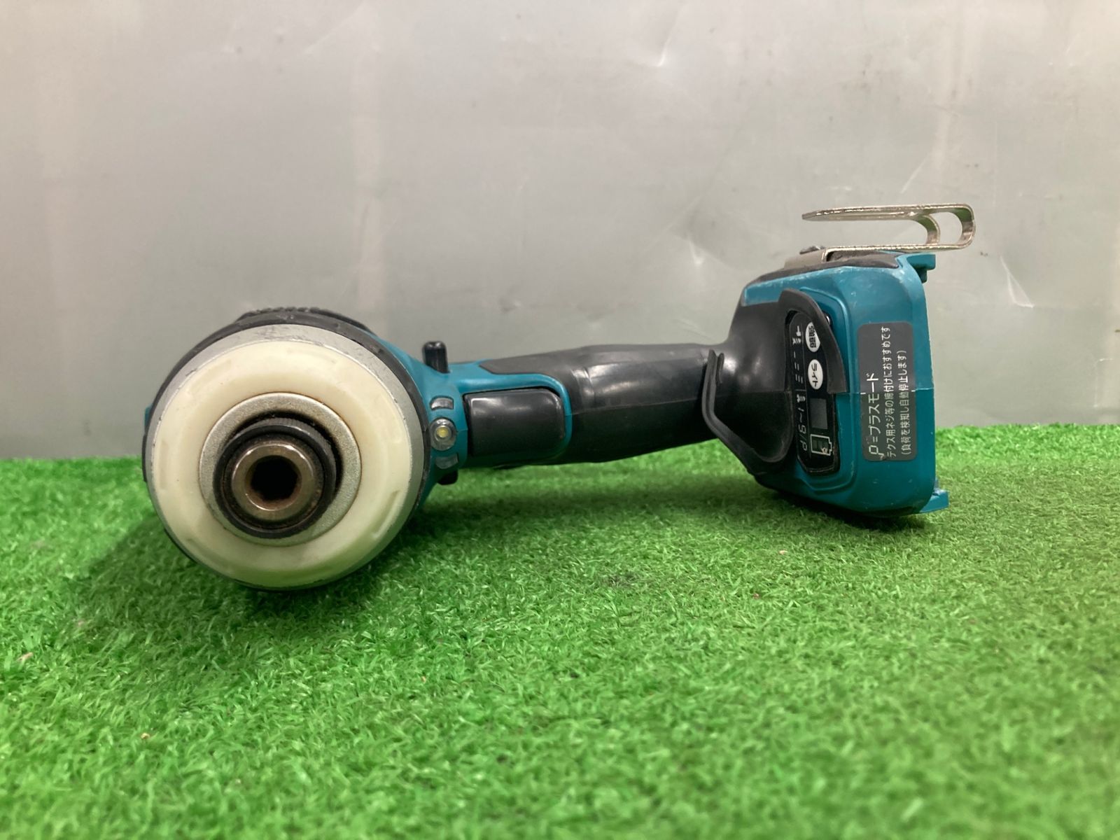 0922 makita