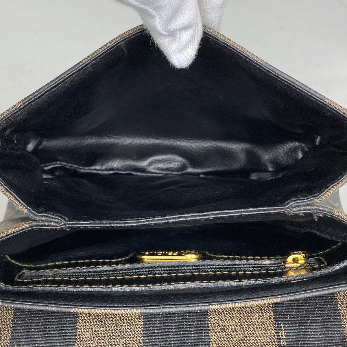 W*!様 Fendi ブラック・ブラウンストライプ ハンドバッグ フェンディ FENDI ペカン柄 ハンドバッグ 2WAY ショルダーバッグ