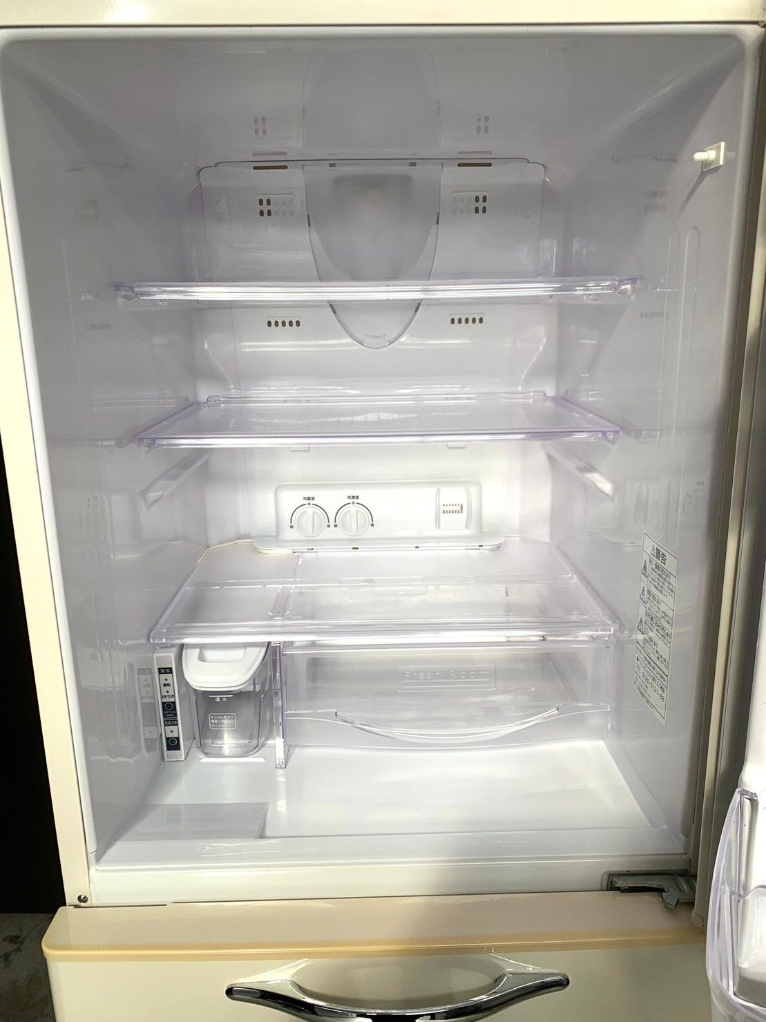 大阪送料無料★3か月保障付★冷蔵庫★2018年★SJ-PD27D-T★IR356 大阪送料無料☆3か月保障付き☆冷蔵庫☆シャープ☆2ドア☆2018年