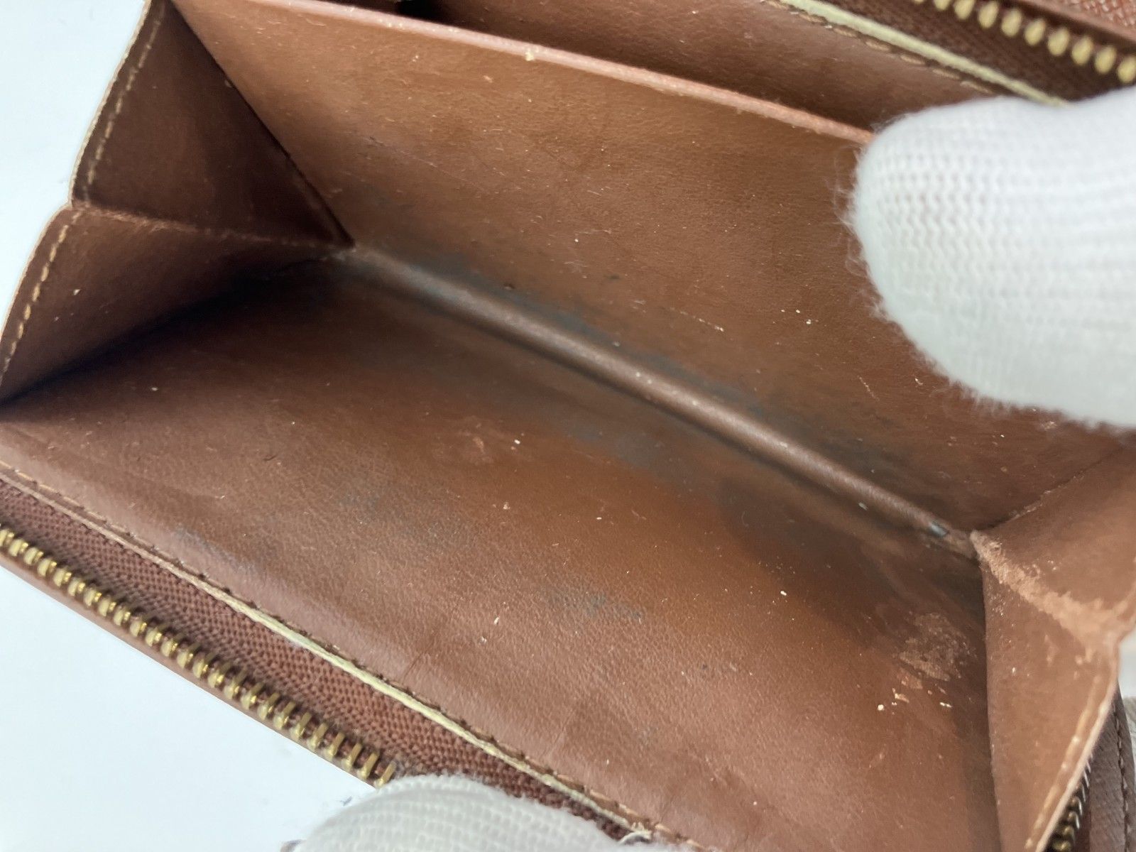 ルイヴィトン 2つ折り財布 コンパクトジップ モノグラム 14×9cm 
