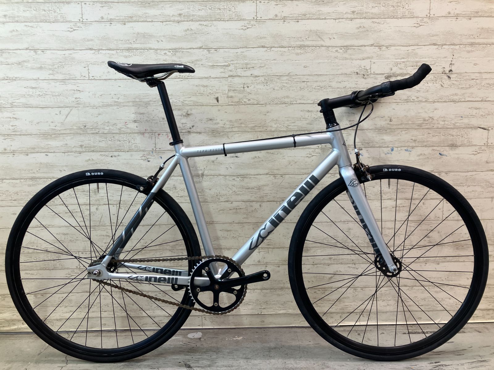 値下げ大特価!! CINELLI TIPO PISTA 2018 チネリ ティーポ ピスタ ピストバイク シングルスピード トラック ブルホーン  ドロップハンドル付き 防犯登録抹消済み - メルカリ