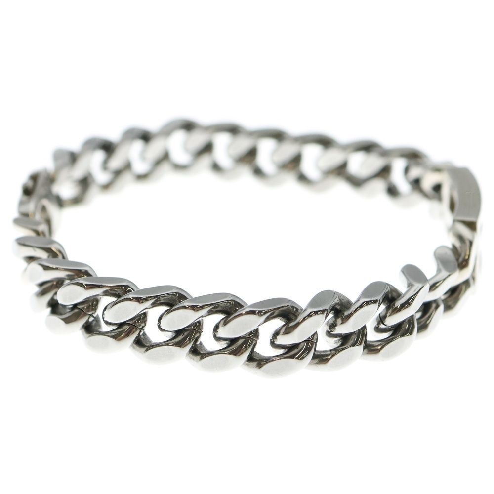 FENDI フェンディ