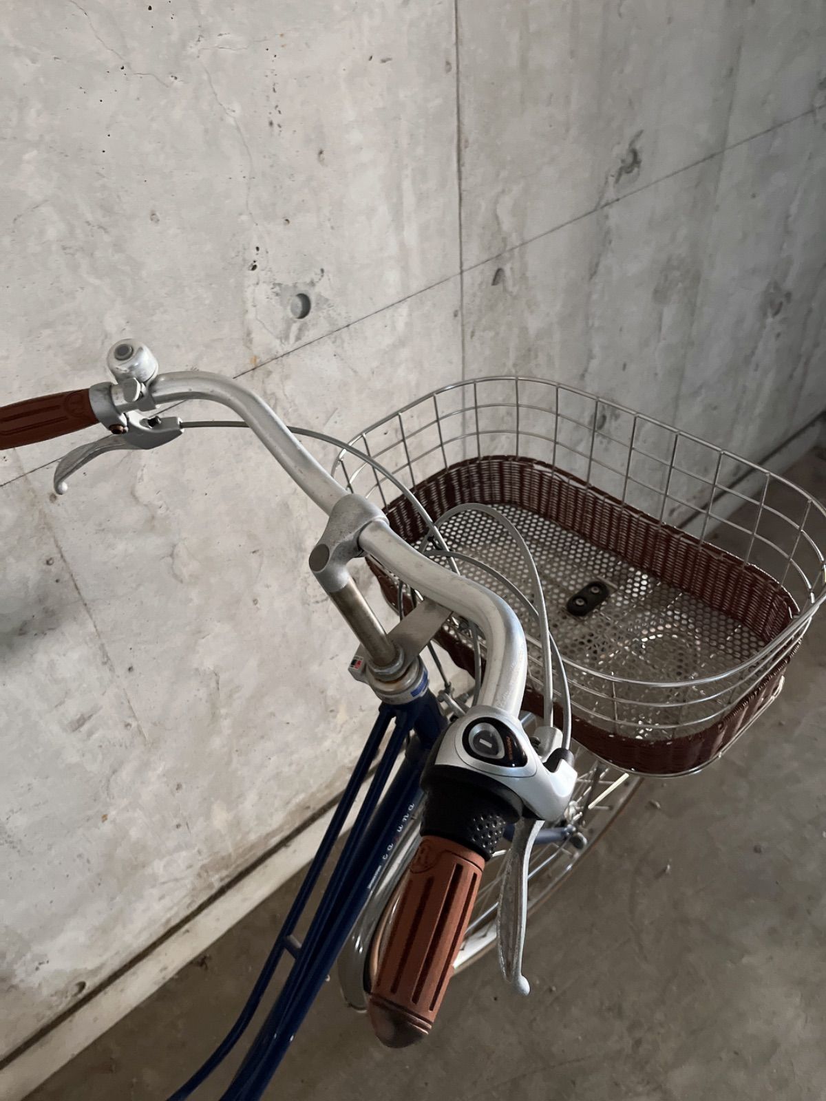 直接 都内一部自社配送可 ブリヂストン 自転車 27インチ ベルトモデル