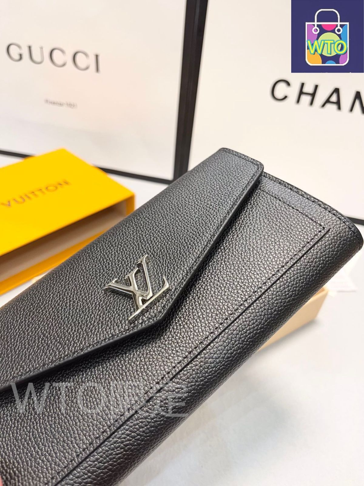 LOUISVUITTON ルイヴィトン　ロックミー　長財布　ベージュ　ブラック Louis Vuitton LOCKME(ルイヴィトン ロックミー) 財布・小物