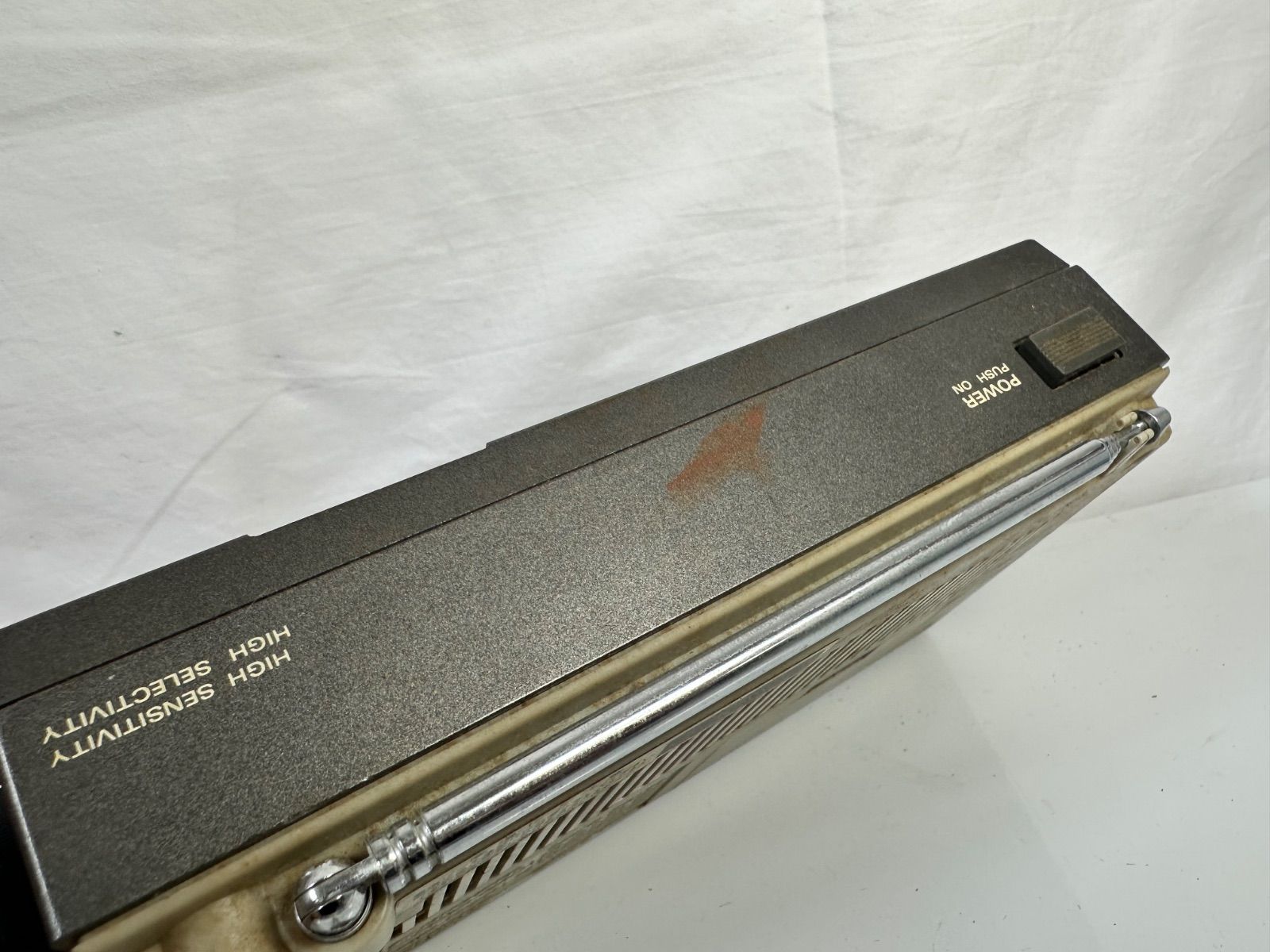 日立 HITACHI KH-G2 FM/AM 2バンドラジオ 昭和レトロ - メルカリ 日立 HITACHI KH-G2 FM/AM 2バンドラジオ 昭和レトロ - メルカリ