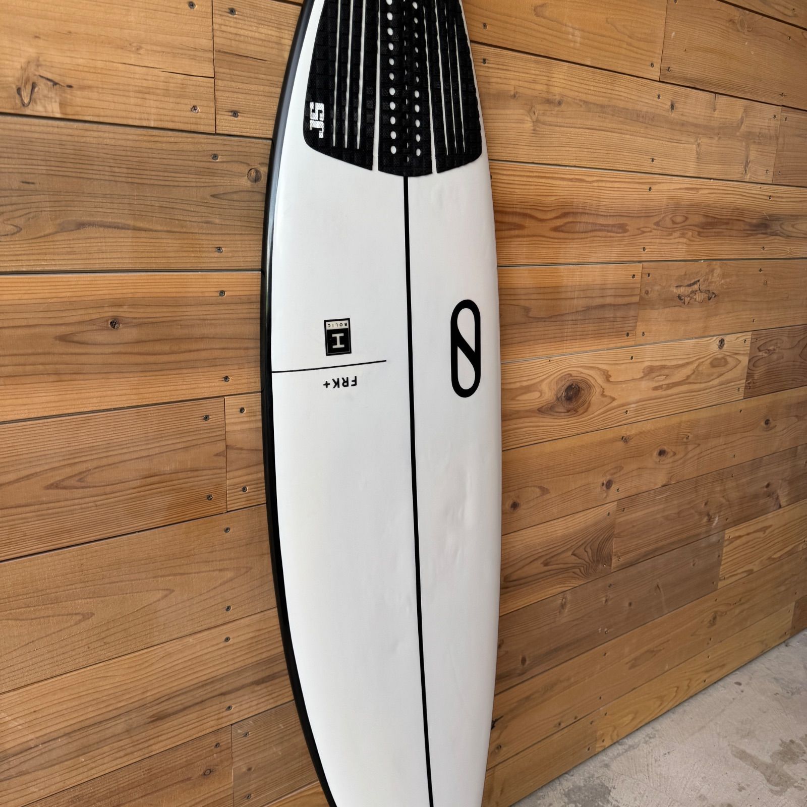 ファイヤーワイヤー SBOSS 5'6\" 27.6L 離島以外送料込み ファイヤーワイヤー SBOSS 5'6