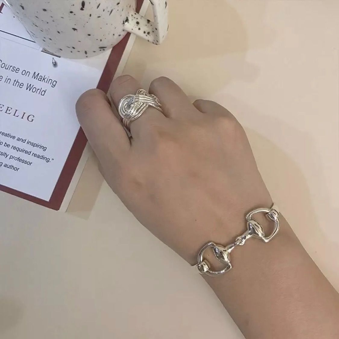 【馬愛】ホースビットモチーフバングル｜馬具モチーフ 馬愛】ホースビットモチーフバングル｜馬具モチーフ