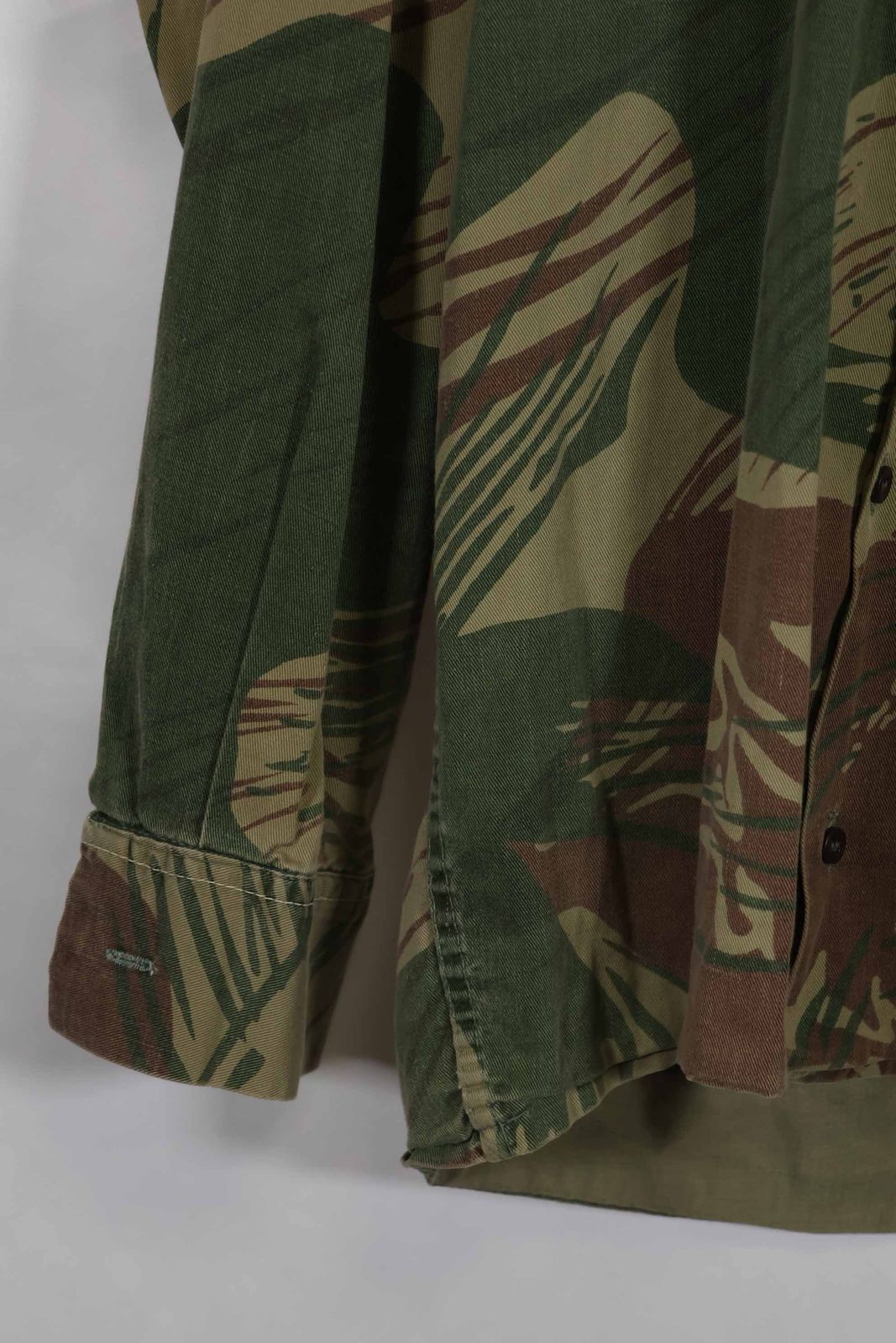 実物 ローデシア軍 ローデシア迷彩 シャツ ボタン欠損あり 中古