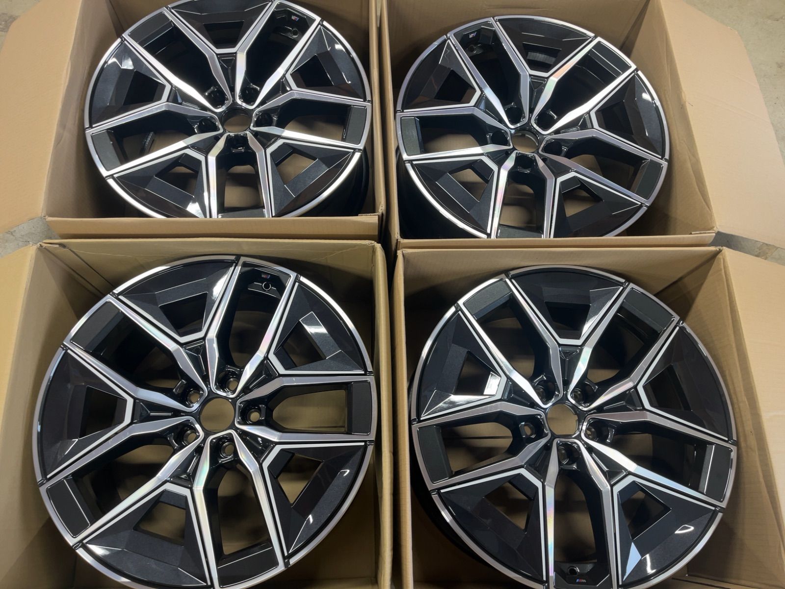 BMW G60 G61 5シリーズ Mスポーツ 純正品 ホイルのみ 19インチ 4本