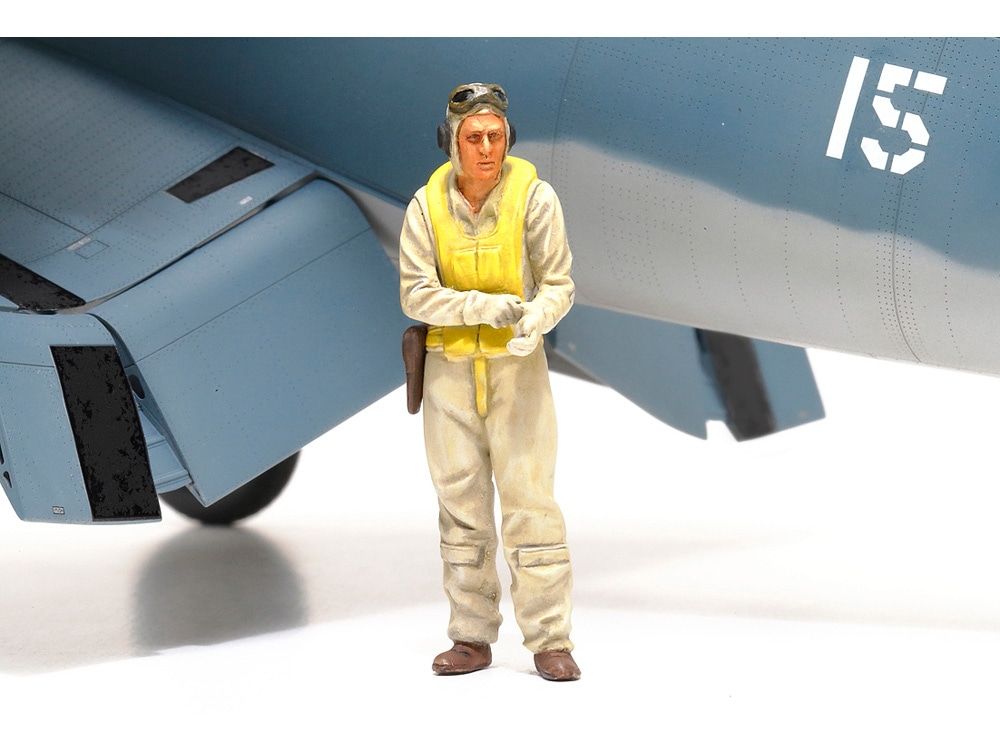 32 ヴォードF4U-1コルセア